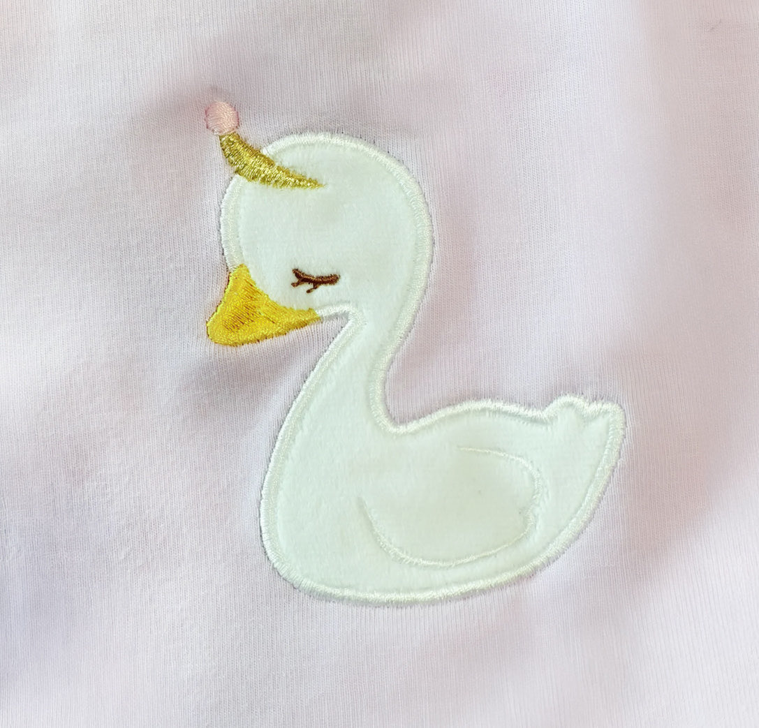 Sorry for being super quiet the last few days! After a lot of back-and-forth about the beak, the final version is finally here! 

I love the more rounded look and I’m so happy with how it turned out. Thankfully, things are moving super quickly with the bulk order, which makes me