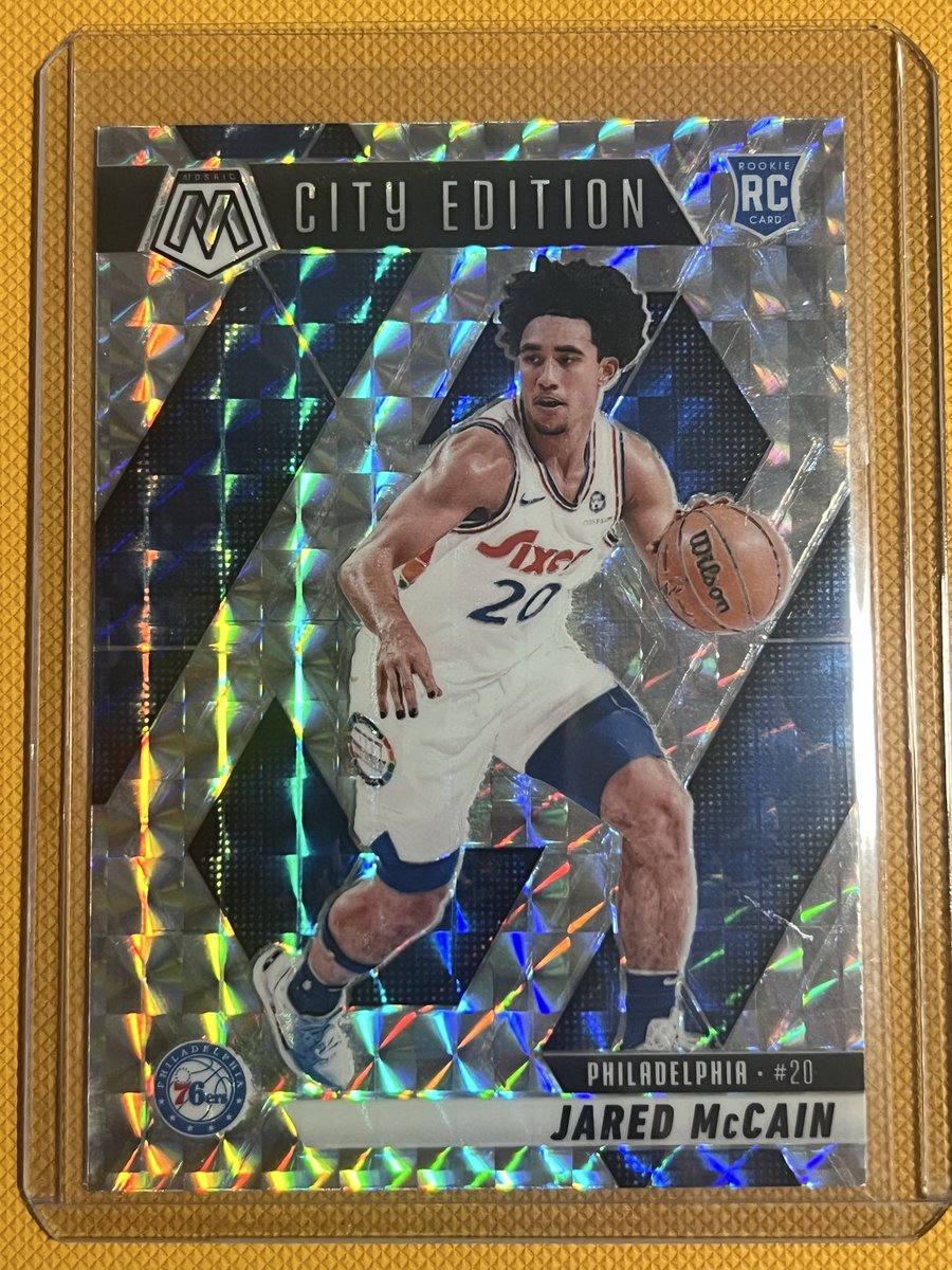 EastsideZach's tweet photo. @breakoutcards_ $4 each pwe https://t.co/7aLu1RfIr4