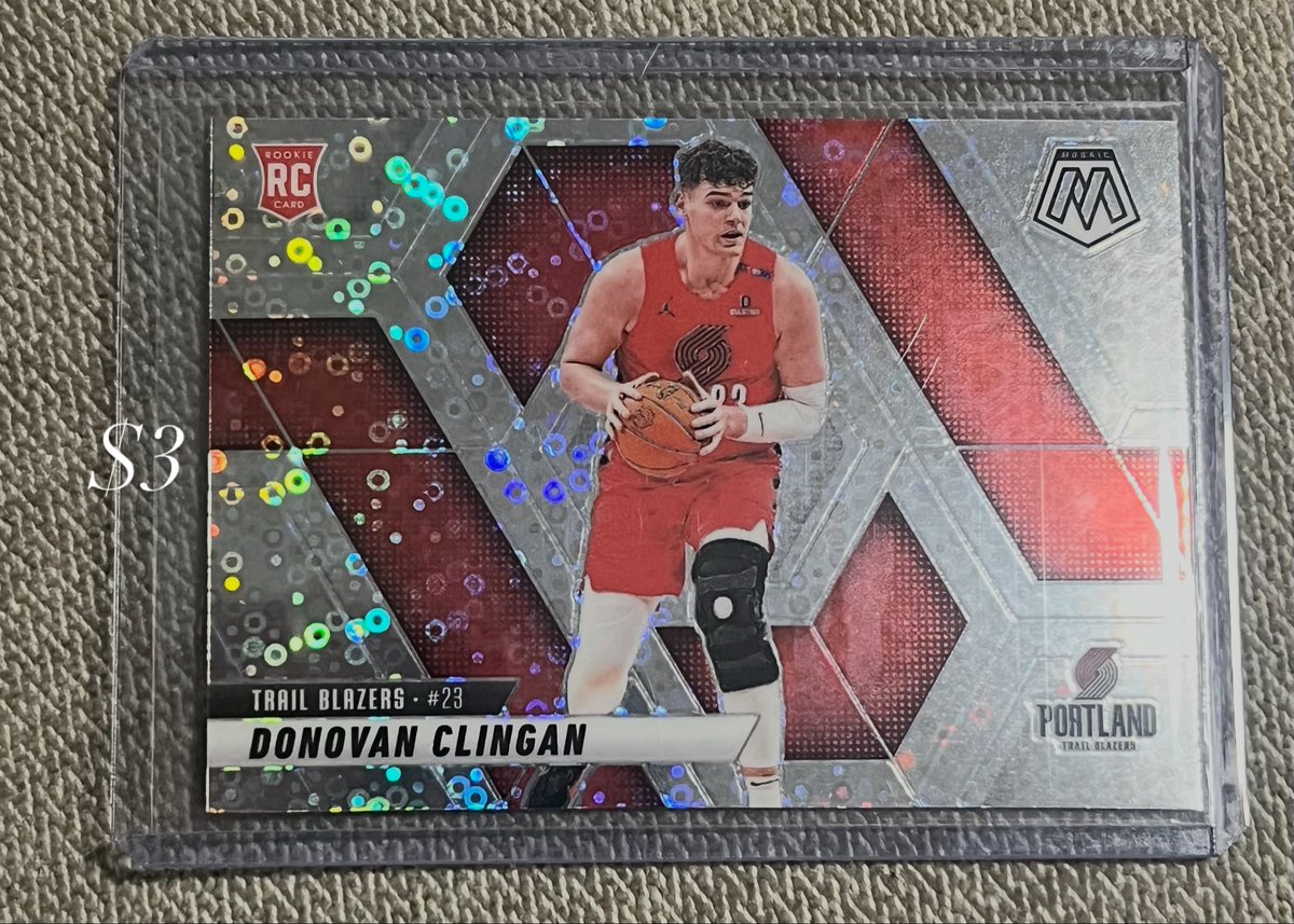 EastsideZach's tweet photo. @breakoutcards_ $4 each pwe https://t.co/7aLu1RfIr4