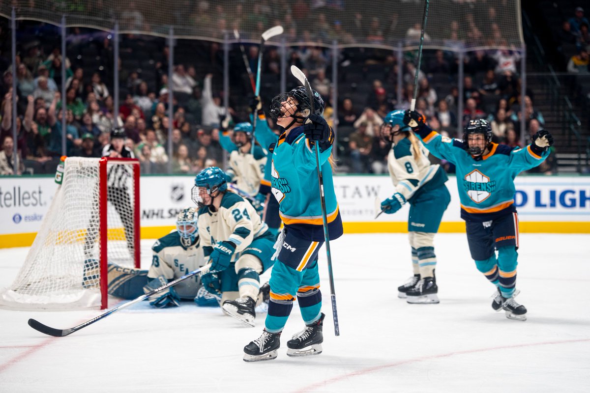 PWHL tweet media