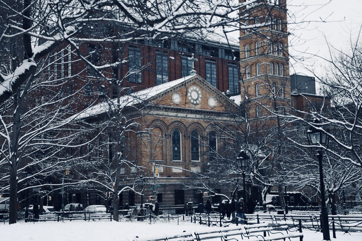 AyaEdlin's tweet photo. Snow in NYC 

#newyorkcity #snowinthecity #snow #walkinthepark #cityphotography https://t.co/BtkAvS11eo