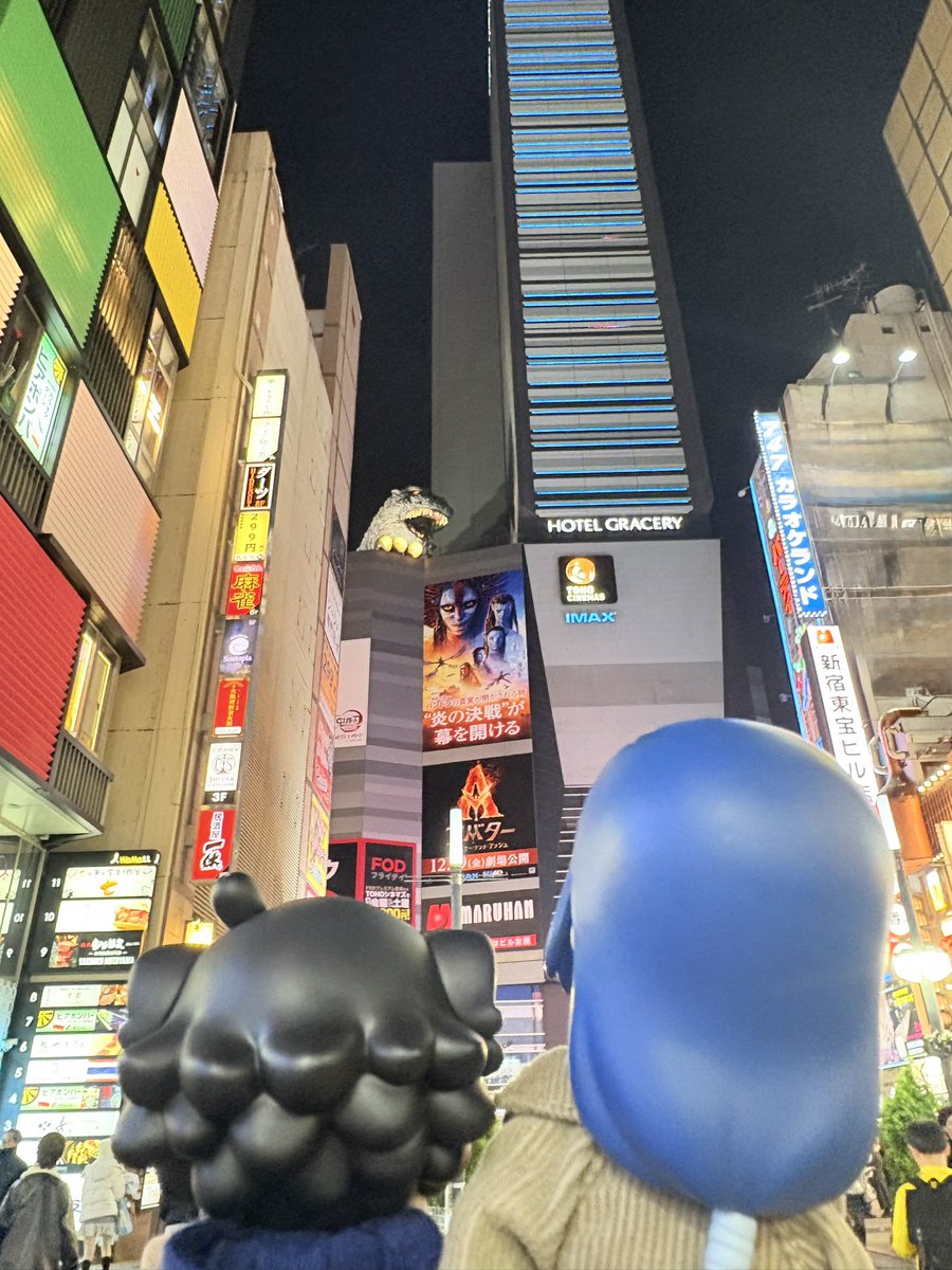 のろろ tweet media