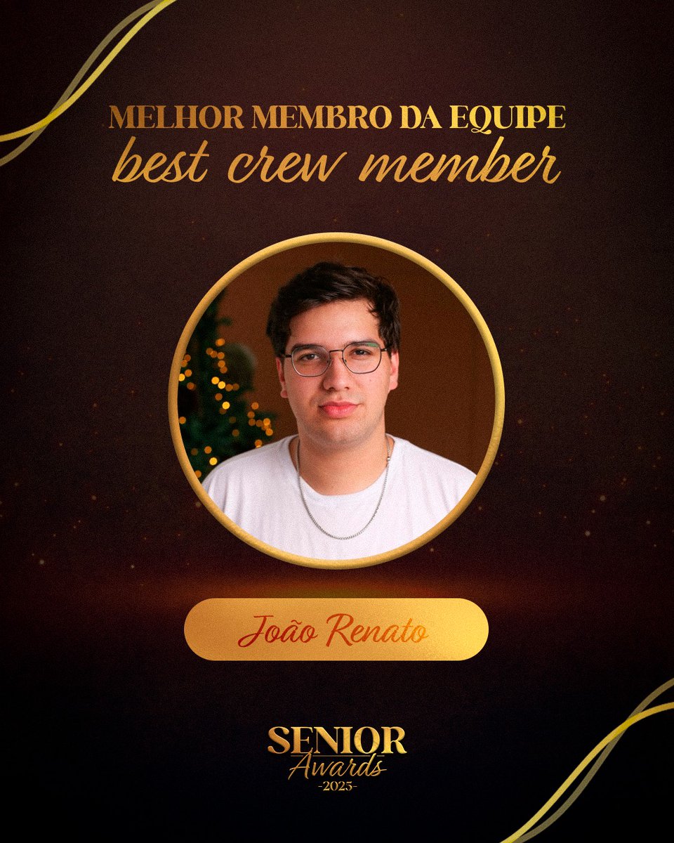nowunitedsenior's tweet image. SENIOR AWARDS 🏆 

O pai do fandom não poderia ficar de fora dessa premiação! @joaorenatost, o prêmio de Melhor Membro da Equipe é seu! 💛✨