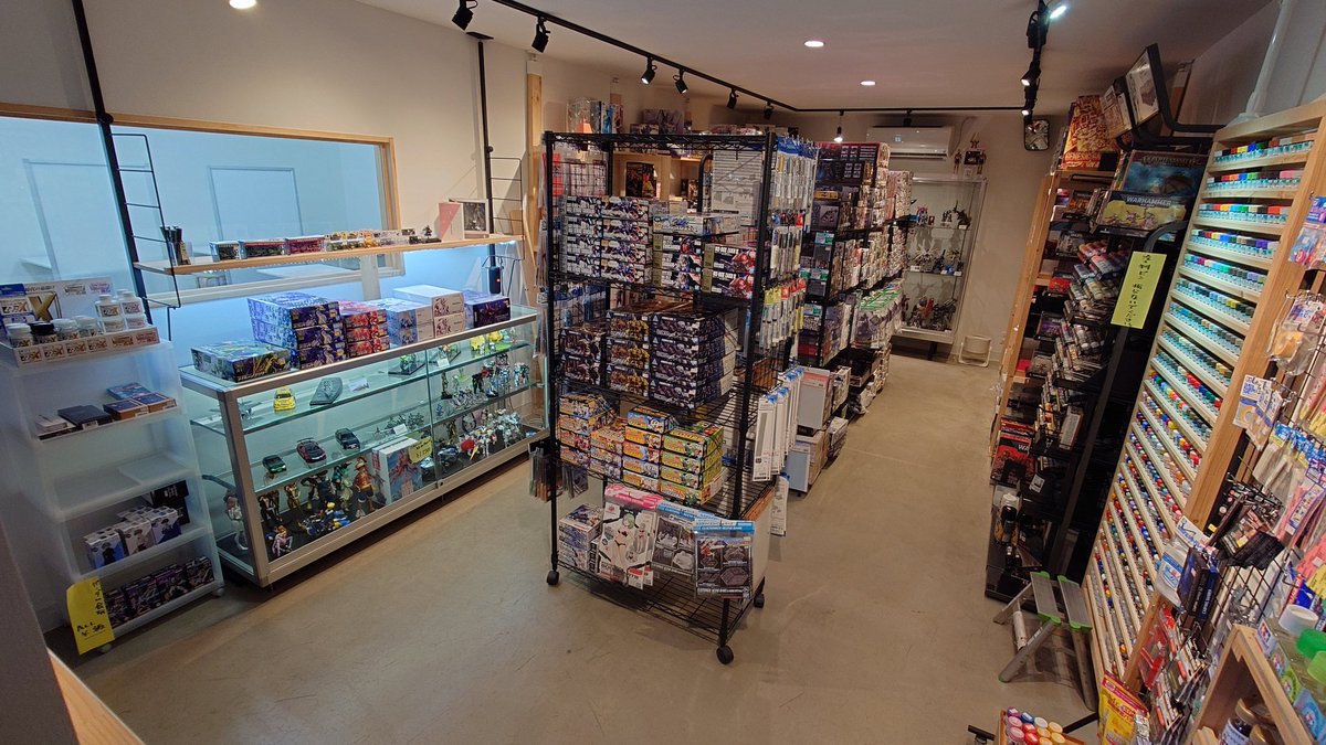 12/29 11:00です。 GEARBOX、本日の営業スタートです。 休みません