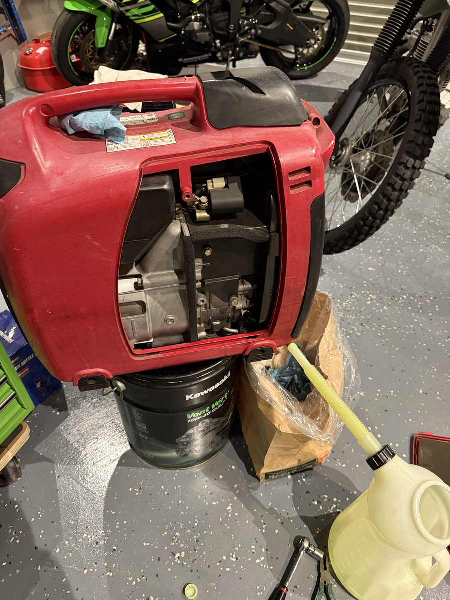 コレこそガソリン劣化してるかと思ったけど普通に掛かったのでしばらく