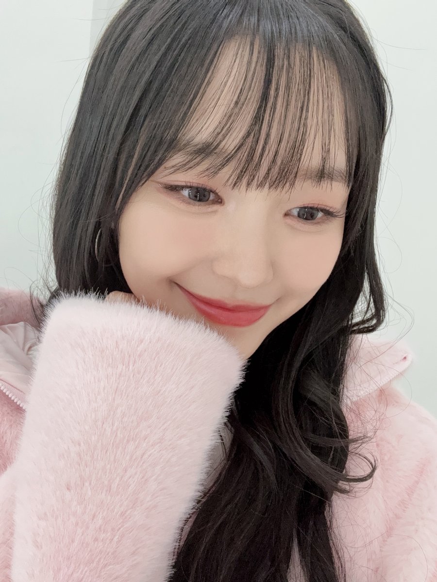 [📸] 251229 @ DLIVE TV <뻔뻔예보>

#LIGHTSUM #라잇썸
#YUJEONG #유정
#뻔뻔예보