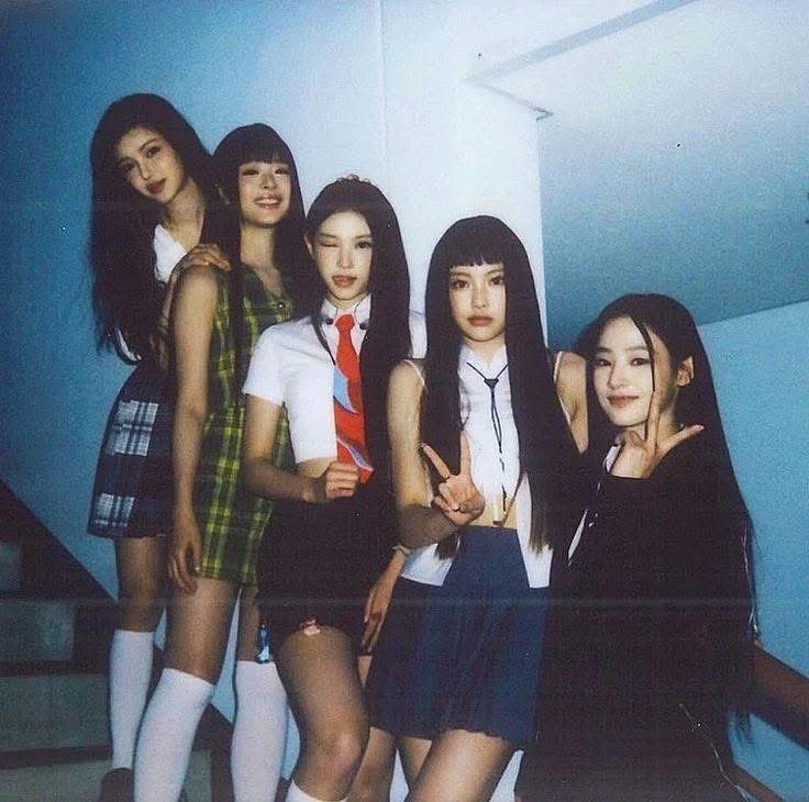 NewJeans is Five.

Minji, Hanni, Danielle, Haerin, Hyein forever!

#NewJeansNeverDie https://t.co...