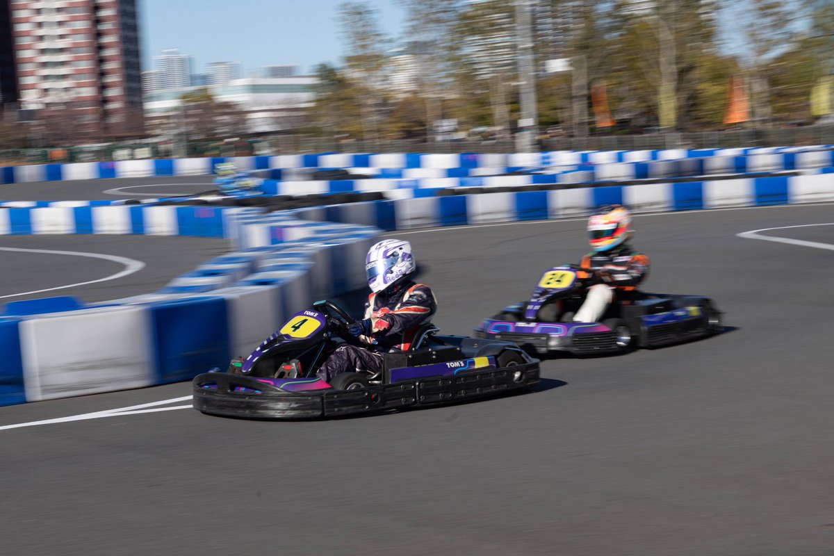 ctgr_1up's tweet photo. ワンスマカートレースinシティサーキット東京ベイ
withチームきれいA
EVクラス予選P4、決勝P5🏁

今年最後の走り納めでした！
お誘いして下さったきれいさん、一緒に走って下さったチームの皆さん、本当にありがとうございました‼️
@KileiLeiji11 
 #ワンスマカートレース https://t.co/9MHOc99Dbi
