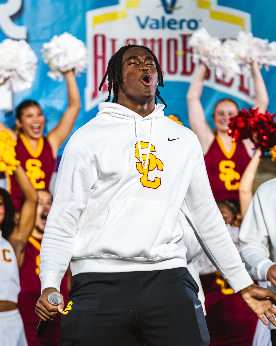 USC Football ✌️ tweet media