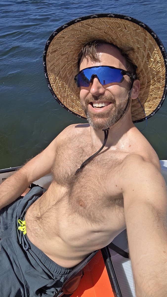 Over whale ming tweet media