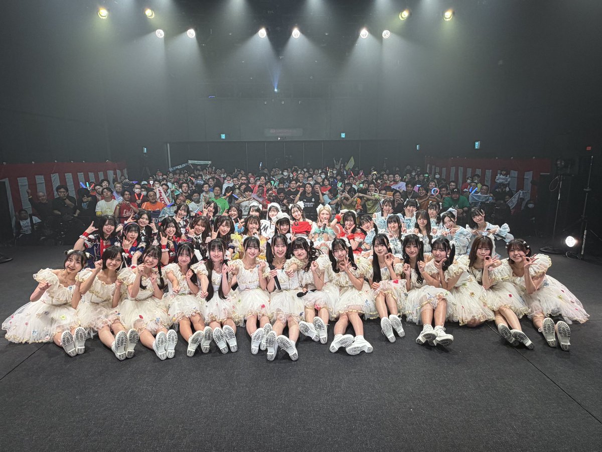 IQP_Official's tweet image. #IQプロジェクト 年末大感謝祭2025🎊
本日開催‼️

🎫 当日券のご案内
DAY1チケットは完売御礼🎉✨

ですが、、、
＼＼ まだ間に合います🔥 ／／
若干枚数限定で当日券を
ご用意しております！

紅白LIVEに参戦しないと
年は越せない🔥

2025年を締めくくる
最高に熱い2日間、
この瞬間をぜひ会場で✨