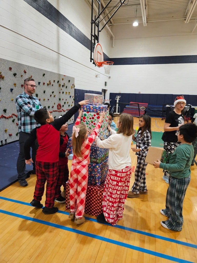 Tracey's Elementary tweet media