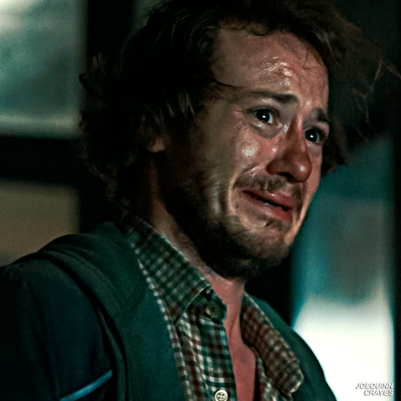 joequinncraves's tweet image. same actor