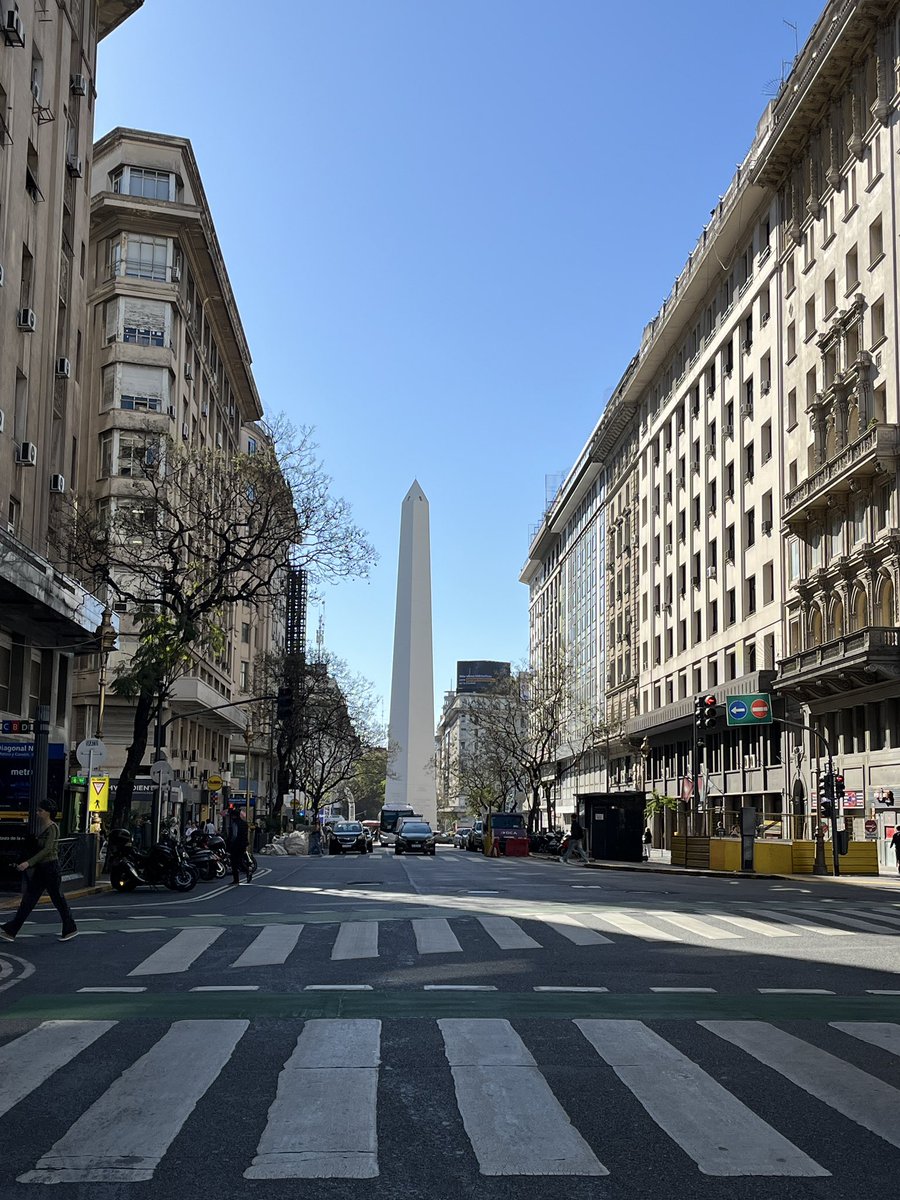 brankuver's tweet photo. Obelisco https://t.co/bDTrqOnxgx