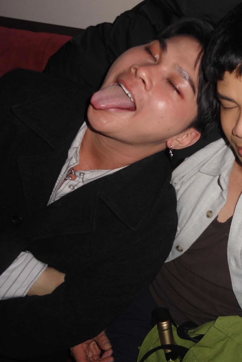 zomb13boy's tweet photo. otw to the function vs after half a mojito at the function https://t.co/jYYGNFXwyp