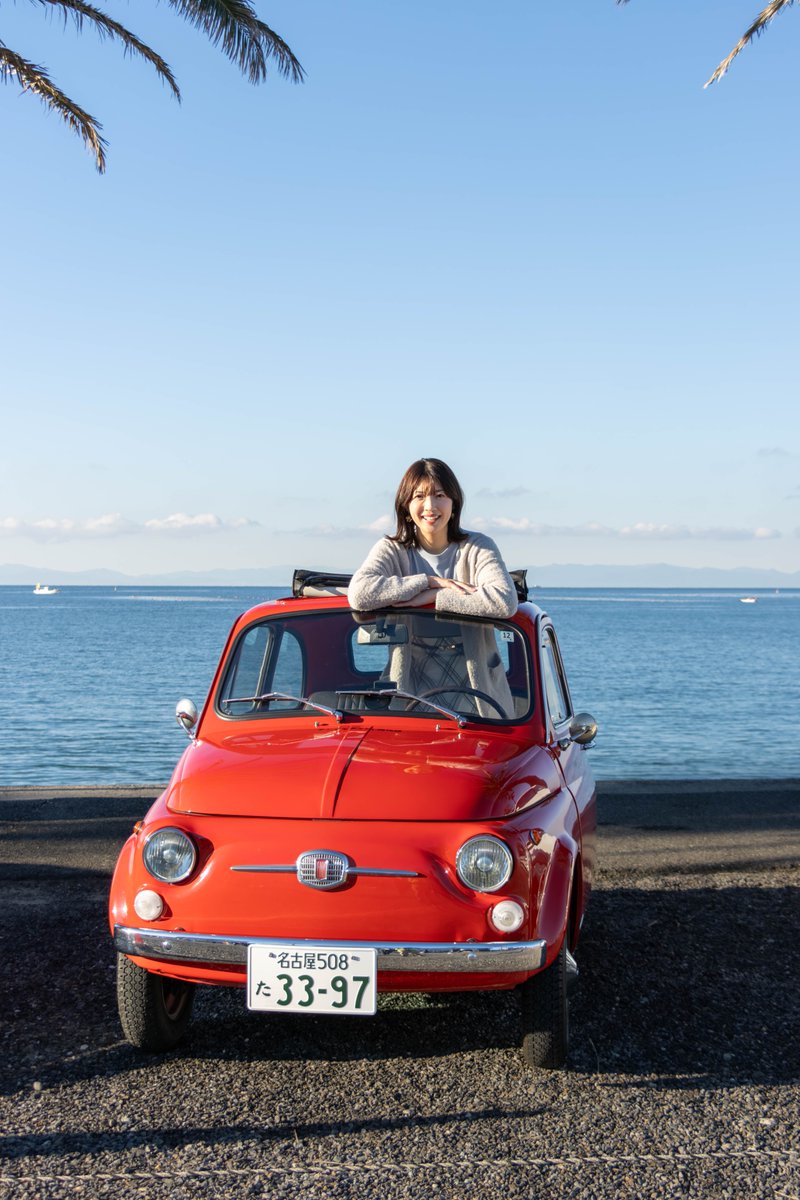 ✨新しいデモカー「#117 L （Fタイプルック）レッド」と山本衿奈さん