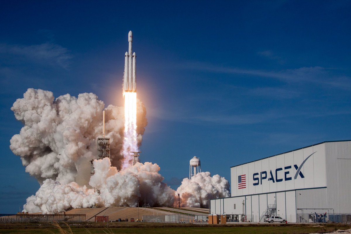 MarioNawfal's tweet image. 🇺🇸 SPACEX EMBARRASSES CALIFORNIA RAIL: $2.7B TAKES US TO SPACE, $15.7B BUILT NO TRACKS

SpaceX managed to build Falcon 9, Falcon Heavy, and Dragon for $2.7B total.

California's high-speed rail fiasco?

Already burned through $15.7B and delivered exactly nada in operational track…