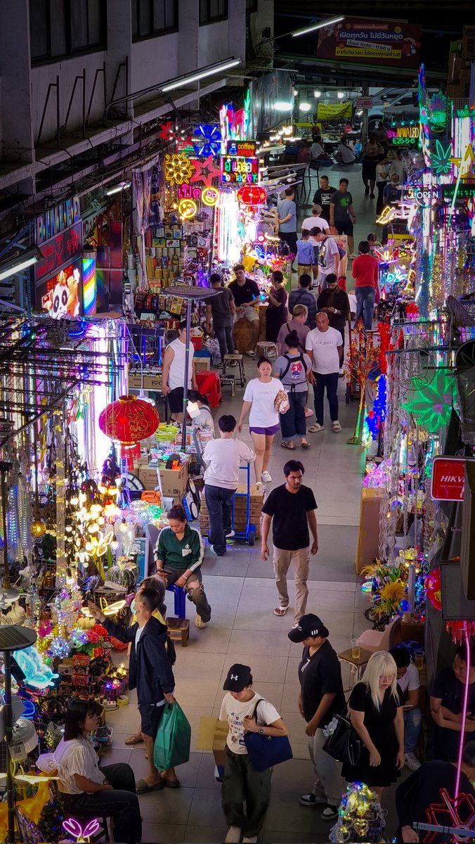 Bangkok Behind Lenses 🏳️‍🌈 tweet media