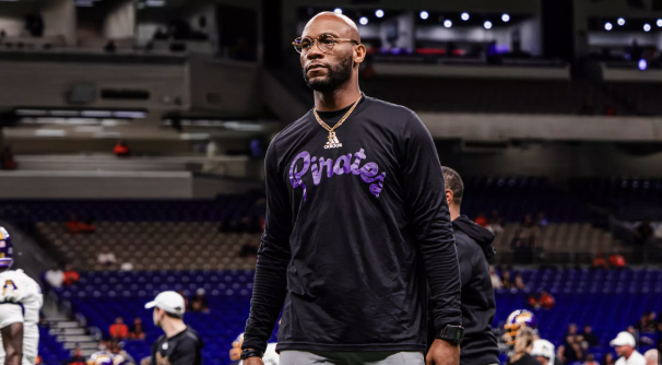 PeteThamel's tweet image. Sources: East Carolina WR coach Dyrell Roberts is expected to become the next wide receivers coach at Wake Forest. He's spent the last three years as East Carolina's receivers coach. He's also worked at Eastern Michigan, Western Illinois and Norfolk State.