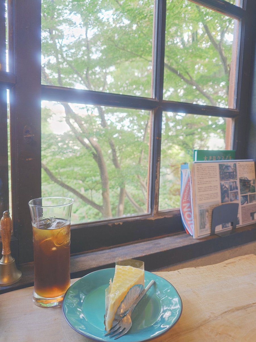 _eveningcalm's tweet photo. 📍Aoyama Flower Market TEA HOUSE  (表参道)
📍カフェおきもと  (国立)
📍LONCAFE  (神奈川:江の島)
📍寺崎コーヒー  (山梨:甲府) https://t.co/HHsO6ozVtq