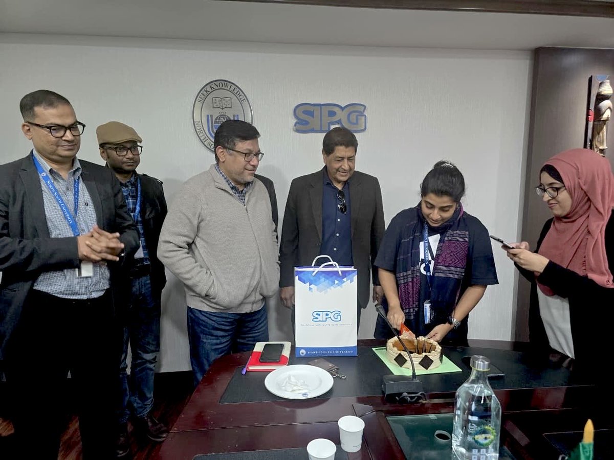 SIPG_NSU's tweet photo. SIPG, @northsouthu bids a warm farewell to our Foreign Graduate Assistant &amp; MPPG student Kaushini Anuradha Dammalage 🇱🇰. Thank you for your dedication and contributions. Wishing you every success ahead, 🌏✨
#SIPG #Farewell #MPPG #GlobalScholars https://t.co/aoHz1xzpnQ