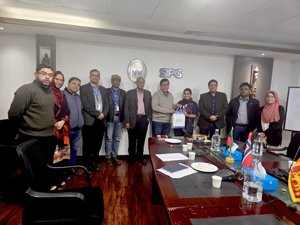 SIPG_NSU's tweet photo. SIPG, @northsouthu bids a warm farewell to our Foreign Graduate Assistant &amp; MPPG student Kaushini Anuradha Dammalage 🇱🇰. Thank you for your dedication and contributions. Wishing you every success ahead, 🌏✨
#SIPG #Farewell #MPPG #GlobalScholars https://t.co/aoHz1xzpnQ