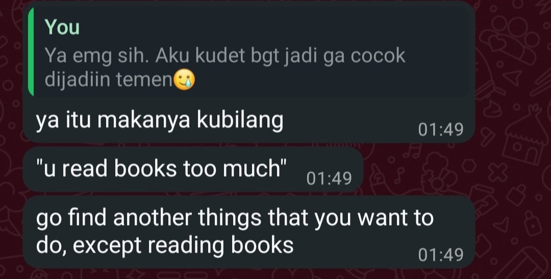 sarzaii's tweet photo. Iyak aneh bgt emg. Pdhal baca buku tu ga ganggu mereka jg😭 https://t.co/rnmiYN1aDt