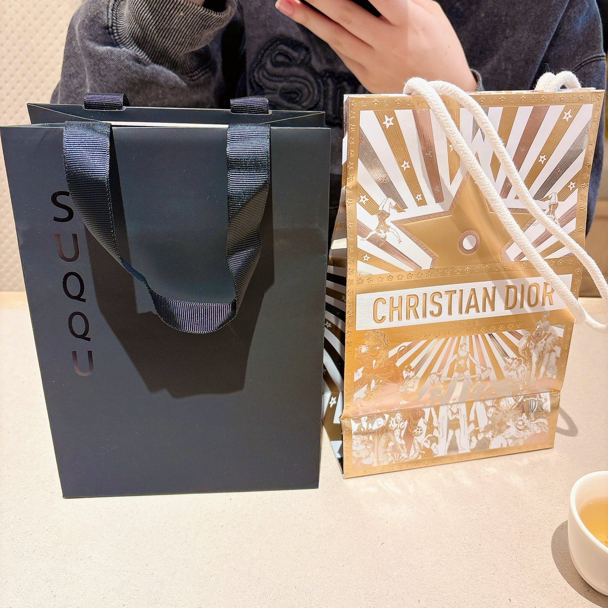 長女と買い物来た 自分にSUQQUのアイシャドウ、娘はDIORのヘアミスト