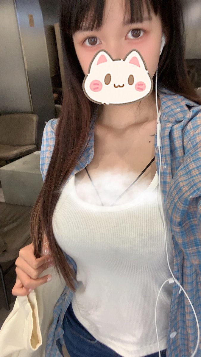 Lexip476349's tweet photo. 出个女大，25，168/55kg喜欢有、腹肌水、会配和有喜欢的可要速度啊！ https://t.co/SSw6erKKJM