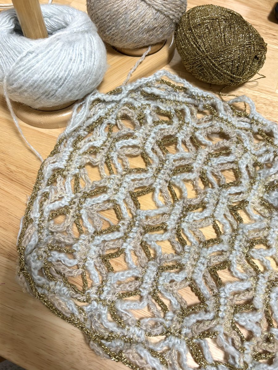 もろもろ編み途中だけど、GEEKも始めてしまった🧶🫶🏻