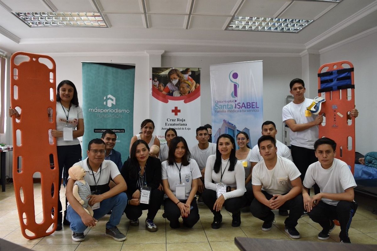 MasPeriodismo_'s tweet photo. Como parte del convenio interinstitucional, @MasPeriodismo_ y la Cruz Roja Loja desarrollaron una capacitación de 2️⃣ días en primeros auxilios dirigida a periodistas y trabajadores de la comunicación.

#FundaciónMásPeriodismo #CruzRojaLoja #PrimerosAuxilios #Capacitación https://t.co/bOxomQaYlk