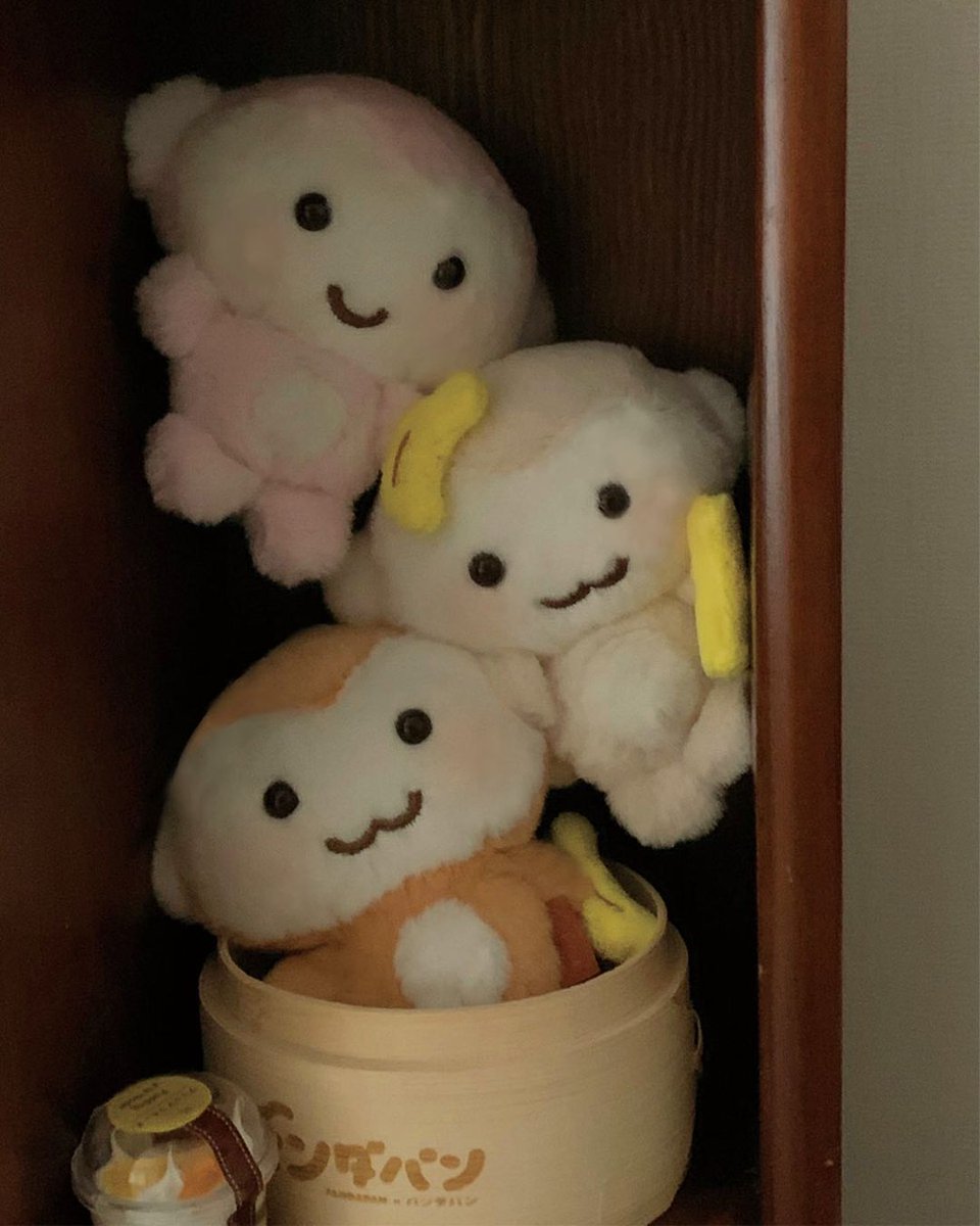 kstyle4u_global's tweet image. 🐒💗 Pinkrue’s fresh new arrivals are now online — first launch!

Soft, cuddly, and irresistibly cute ✨
Meet Pinkrue’s newest picks:
Baby Samsongi, Banana Pouch, and Tooth Fairy 🍌🦷

Discover them now on Ktown4u 👀🛍️ 
tinyurl.com/5at7vbtd 

#pinkrue #keyring #pouch #ktown4u