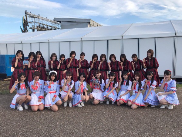 cocosnn0914's tweet photo. イコラブと欅で写真撮ったとき佐々木舞香は平手がいなかったの下に見られてるみたいでイラッとしただろうな。昔は欅は売れてたしイコラブは売れてなかった、平手友梨奈は選ばれる側の人間だったし佐々木舞香は選ばれなかった側の人間。今は逆だけど。 https://t.co/TSEweu2RKA
