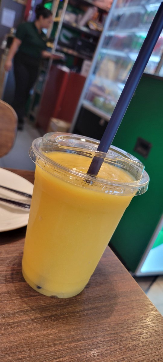 マンゴースムージー、美味しいෆ ᩚ