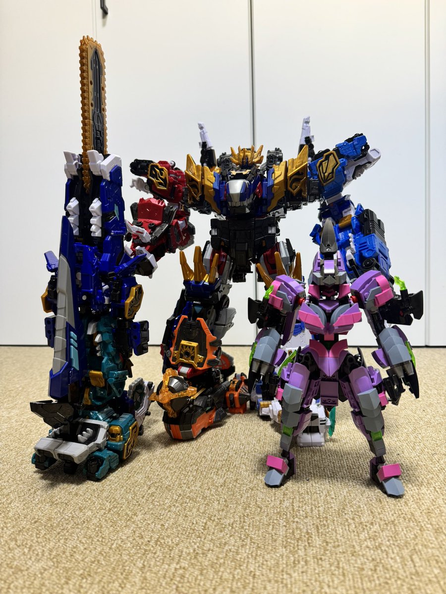 ようやく届きました！ やっぱりデケェ！🤣 久しく全合体系のロボ触って