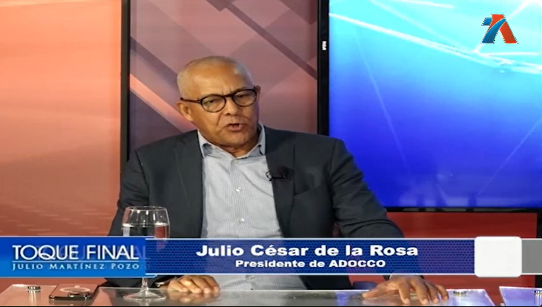 toquefinaljmp's tweet photo. 🎙️ En #ToqueFinal
Julio César de la Rosa, presidente de @ADOCCO, conversa con @MartinezPozo sobre la historia y el impacto de la institución. 📚🇩🇴
👉 Sintoniza @Antena7oficial y conoce mucho más.
@mediosjumarpo https://t.co/hGqgAhU1Rb