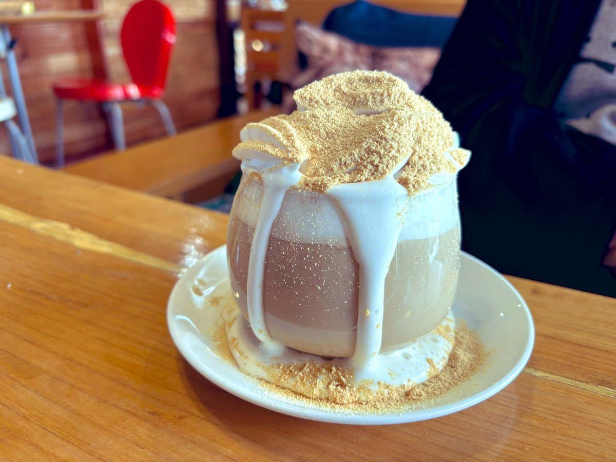 Grotle274's tweet image. 自宅から徒歩5分のおしゃれなカフェ見つけた☕️