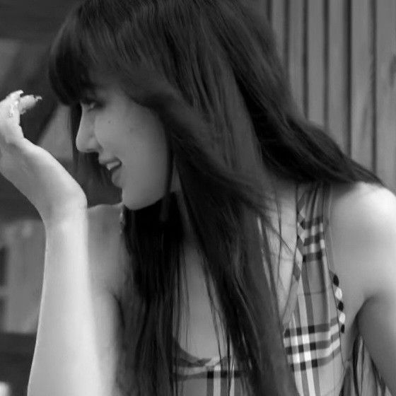 monomarv's tweet image. you failed to protect her, my girl @alldoorsoneroom