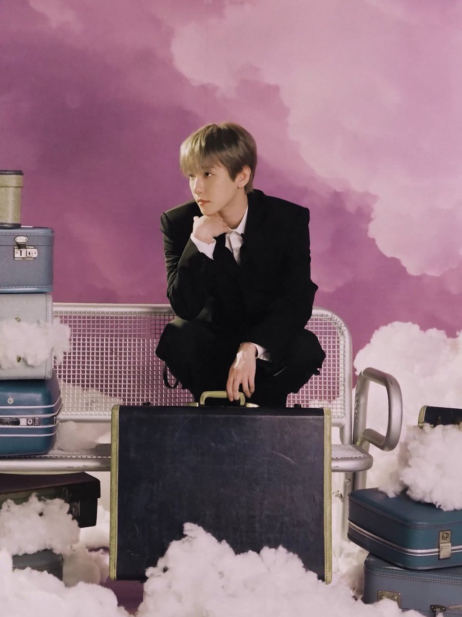 boxianbaozi's tweet image. 📸🩷🖤 #BAEKHYUN