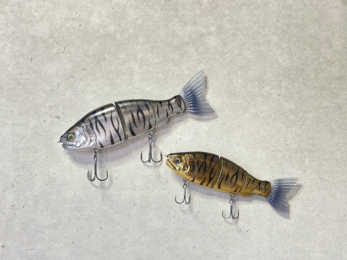 suzufishing's tweet image. 【NEW COLOR販売決定🎉🔥】

念願の新色だぁぁぁぁあ😭✨
おすずゴールドタイガー＆おすずシルバータイガーを出させていただくことになりました！🙌🏻🔥

ずっと作りたかったピカピカギラギラカラーを大好きなラチェットで！超嬉しい😭…