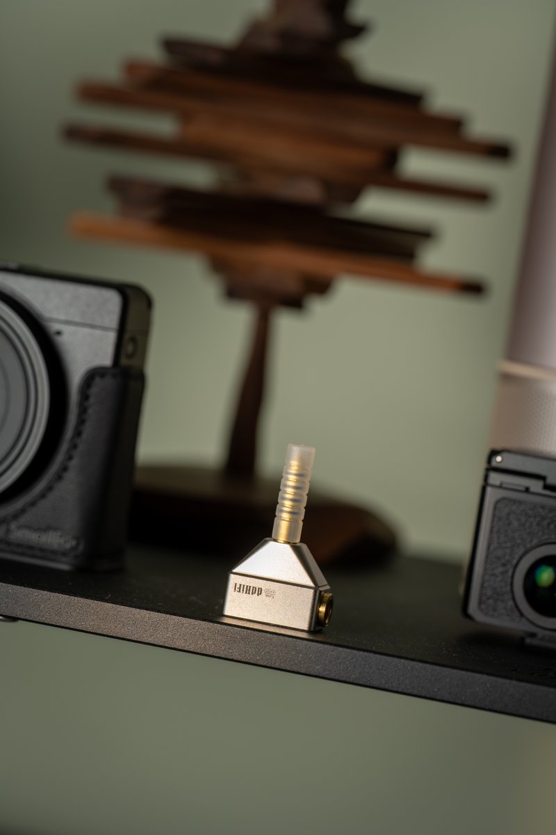 ddhifi_com's tweet image. Turn your straight plug into an L-shape—DJ44L keeps your 4.4mm connection compact and protected.

#ddHiFi #DJ44L #adapter #HiFiAudio