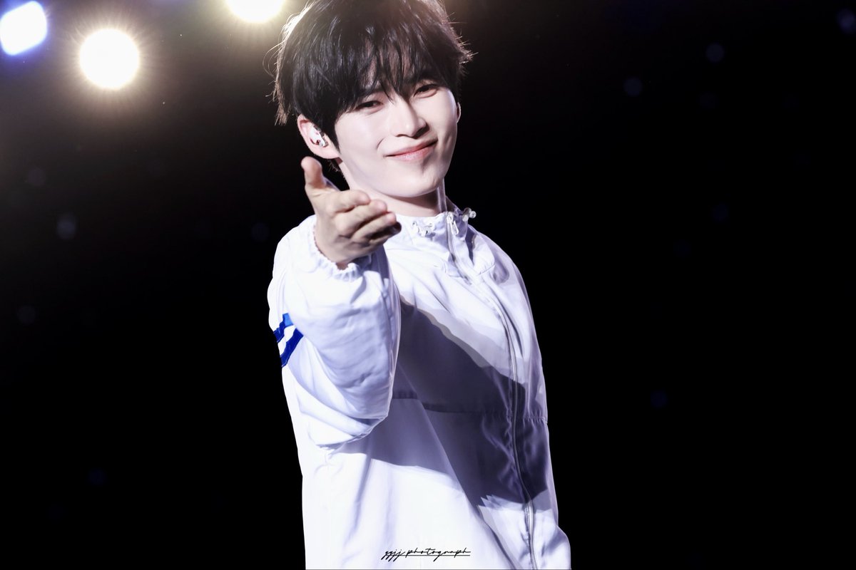 251221 홍콩 HQ

성한빛나✨✨

#성한빈 #SUNGHANBIN #成韩彬 #ソンハンビン 
#ZEROBASEONE #ZB1 #제로베이스원