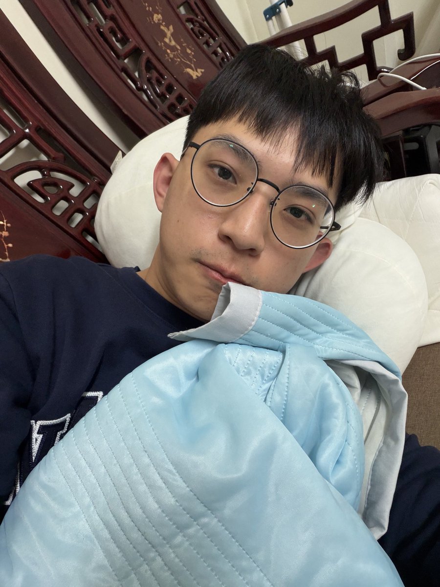 lewisruby13's tweet image. 😎😴