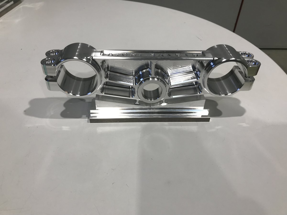 黄昏の六角穴付きボルト@工作機械とかいろいろ (@HexagonScrew