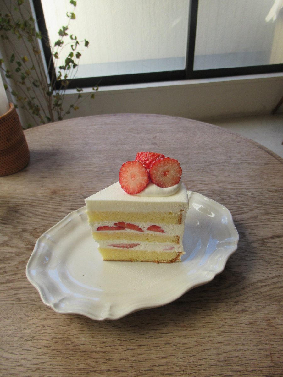 __wendyellow__'s tweet photo. 2025年カフェ納めしてきた🦊🍽️🍰🫶🏻 https://t.co/9xTr0PIDYA