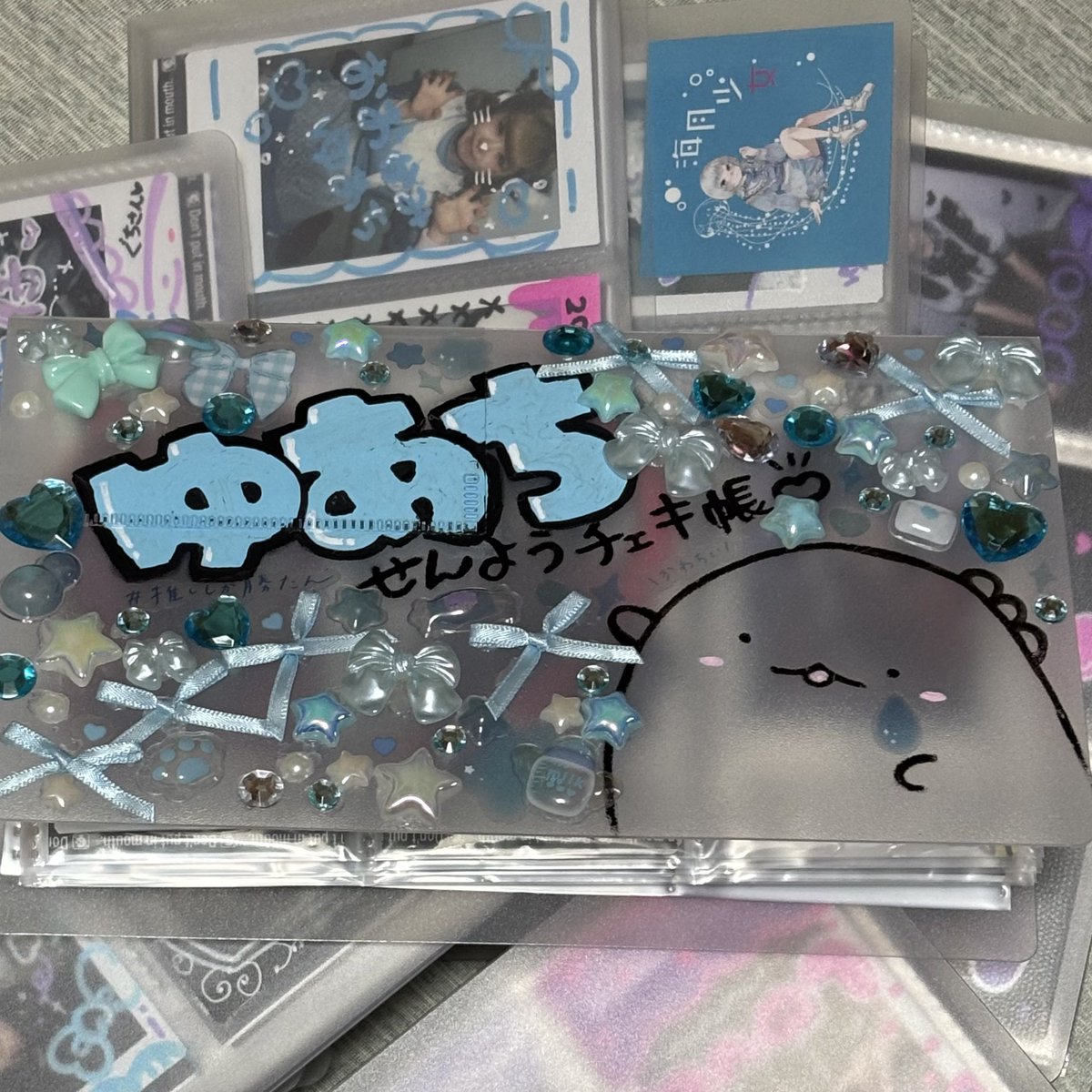 ひとまずゆあちのチェキをチェキ帳に収納
60枚✖︎6冊と37枚の合計397枚でした。
と言う事は知らないうちにすでに400枚超えてたって事か∑(ﾟДﾟ)