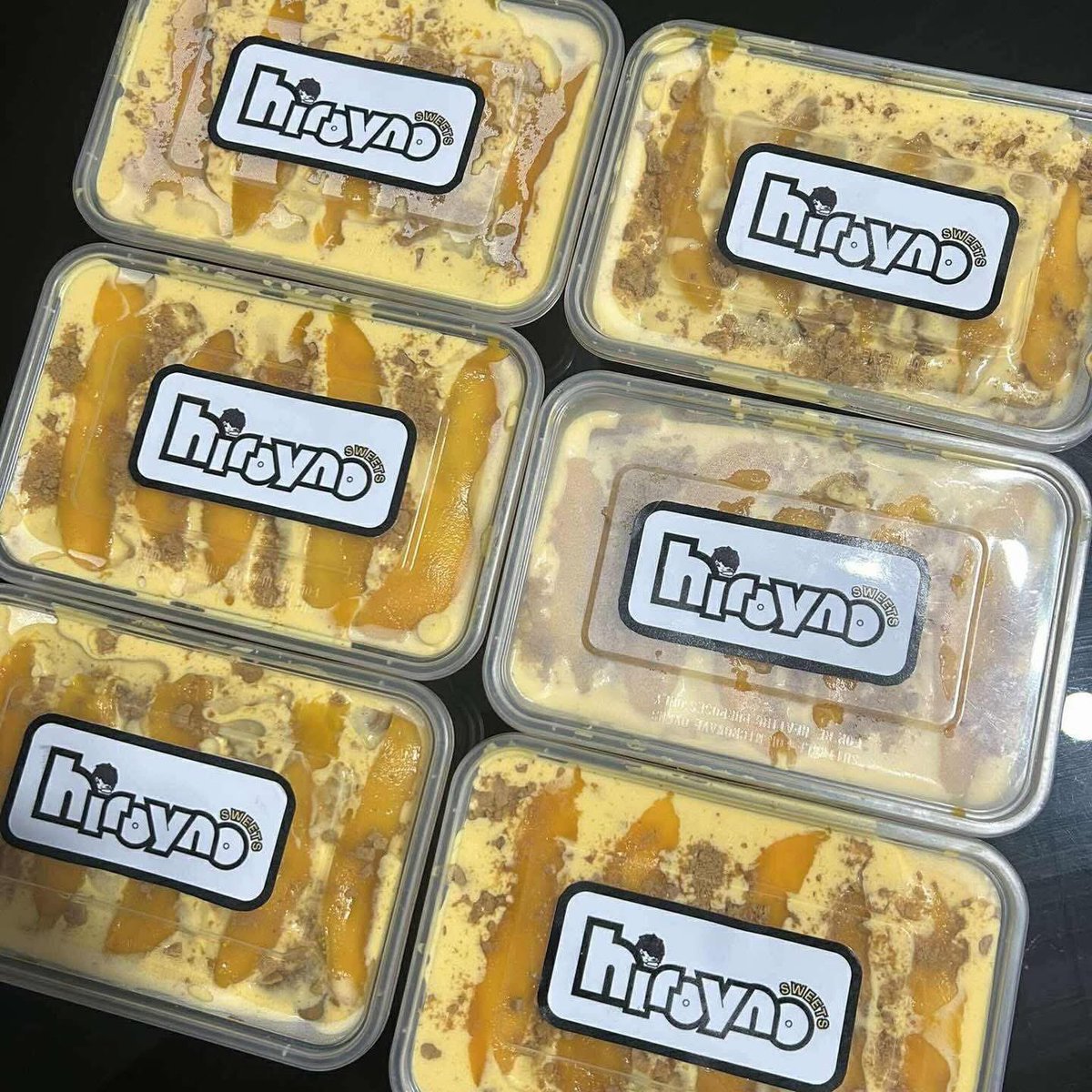 Blue Oreo tweet media