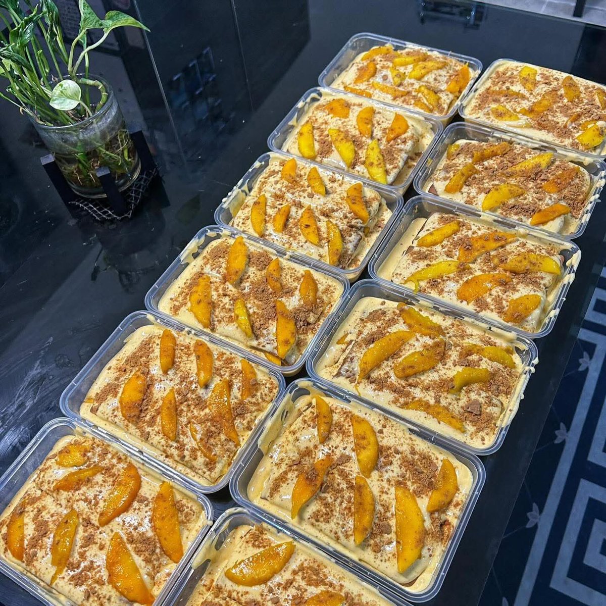 Blue Oreo tweet media