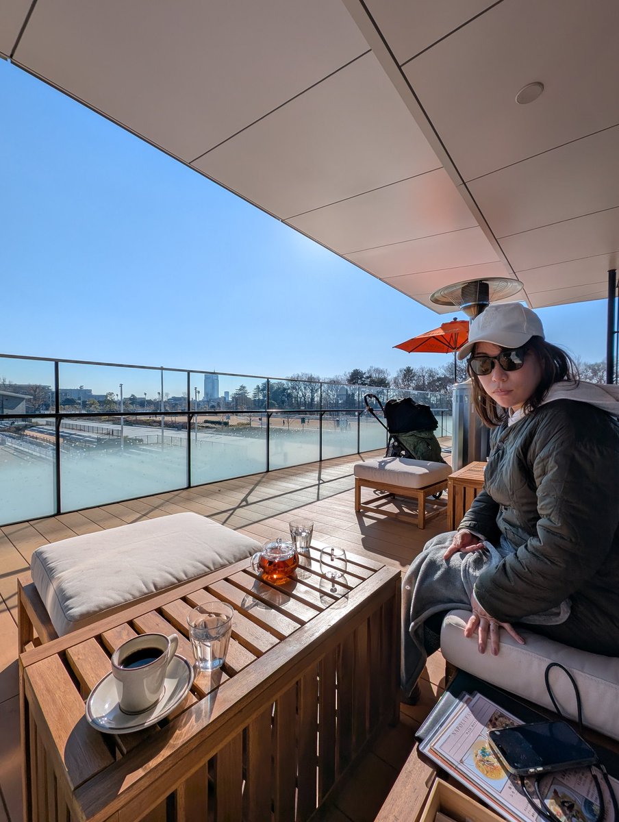 テラス席、あったかくて最高