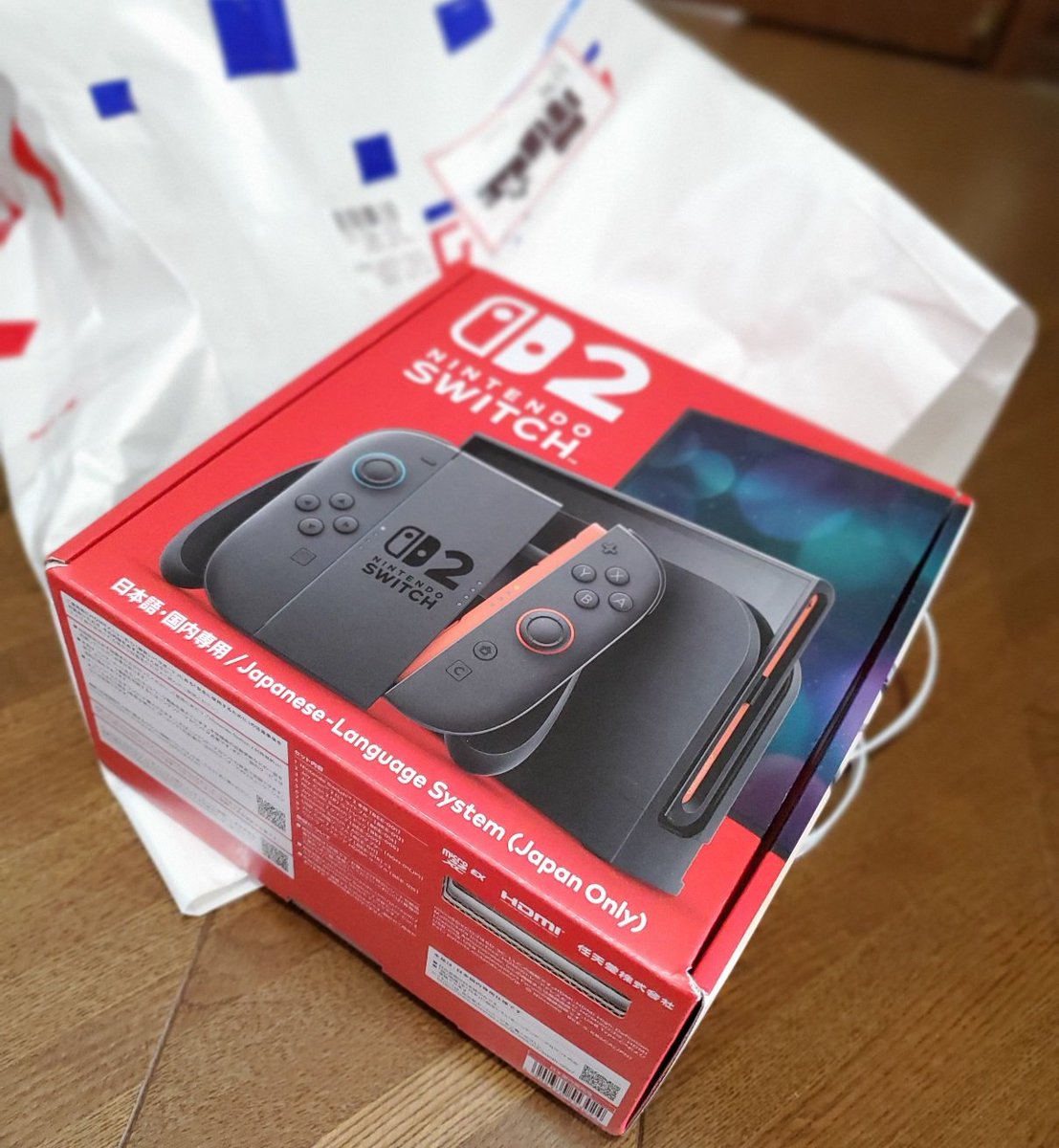 GGE Xmas Special Card企画🎅🎁🎉
で
GETした🎁が届きました！
本当に届きましたw！😁

子供たちと検討に検討を重ね、パパの意見は一切通らず慎重に選択した

Switch2‼️

本当にありがとうのざいます！

毎回、豪華な景品獲得チャンスをありがとうございます。

良いお年を！
来年も楽し見です！
#GGE